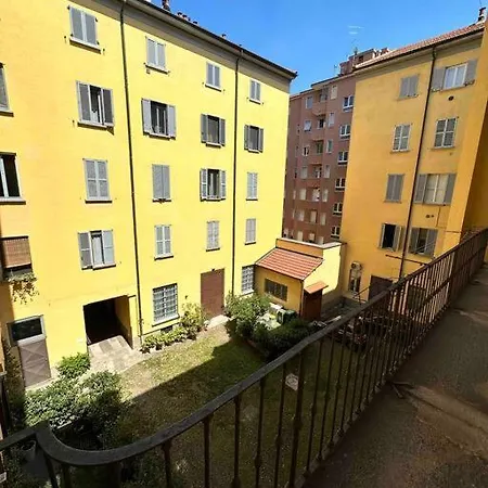 Lägenhet Xenia - Charming Garden In Porta Venezia Milano