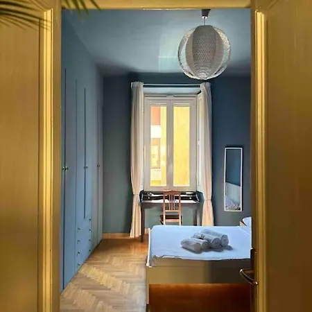 Xenia - Charming Garden In Porta Venezia Appartement